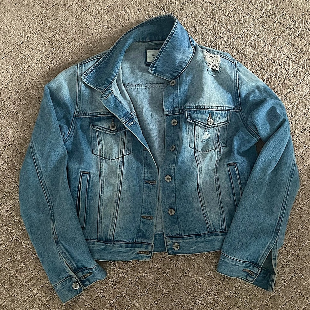FOREVER 21 DENIM JACKET